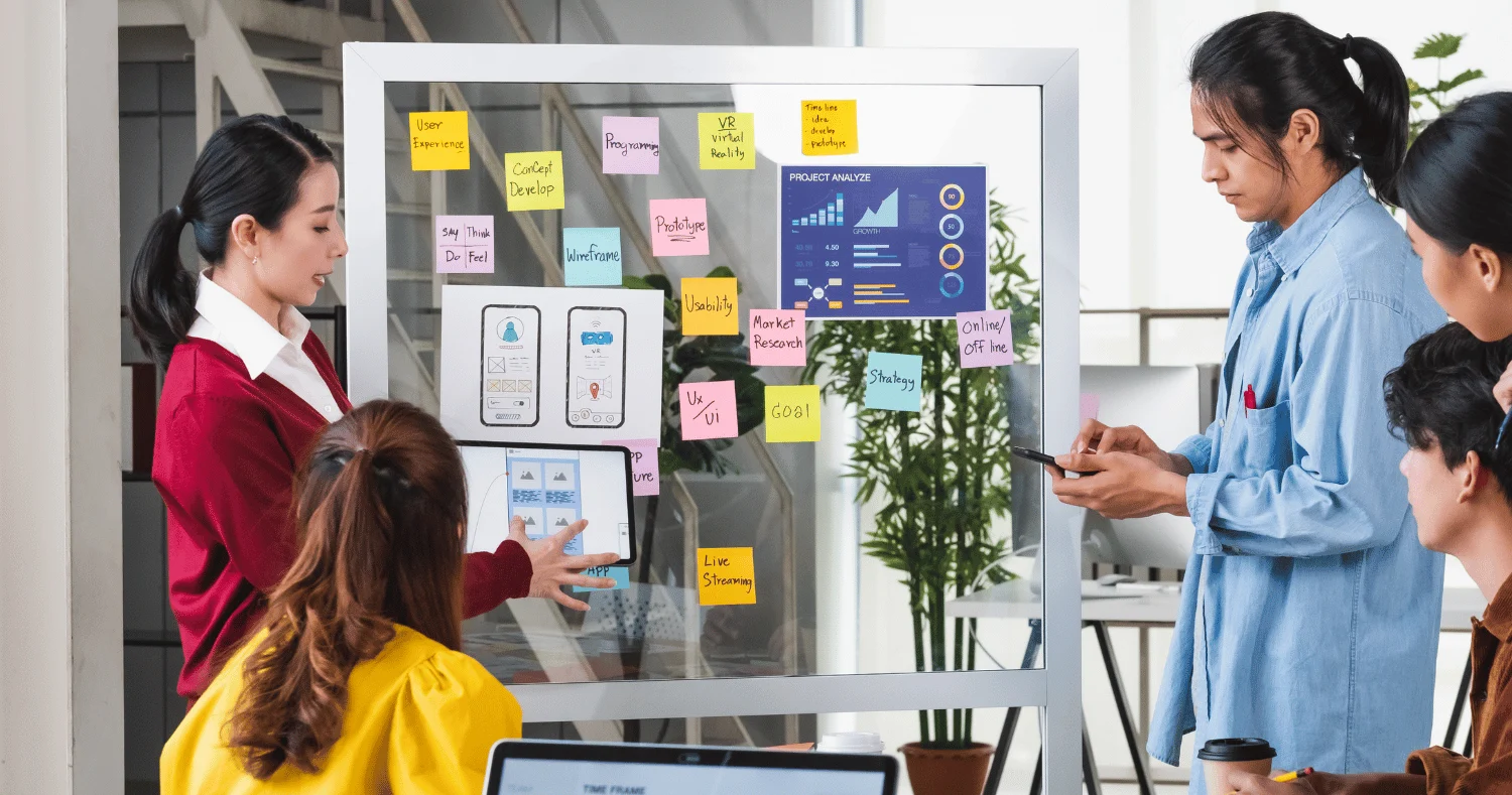 Illustration of best practices for building apps using a Mobile Application Platform in 2025